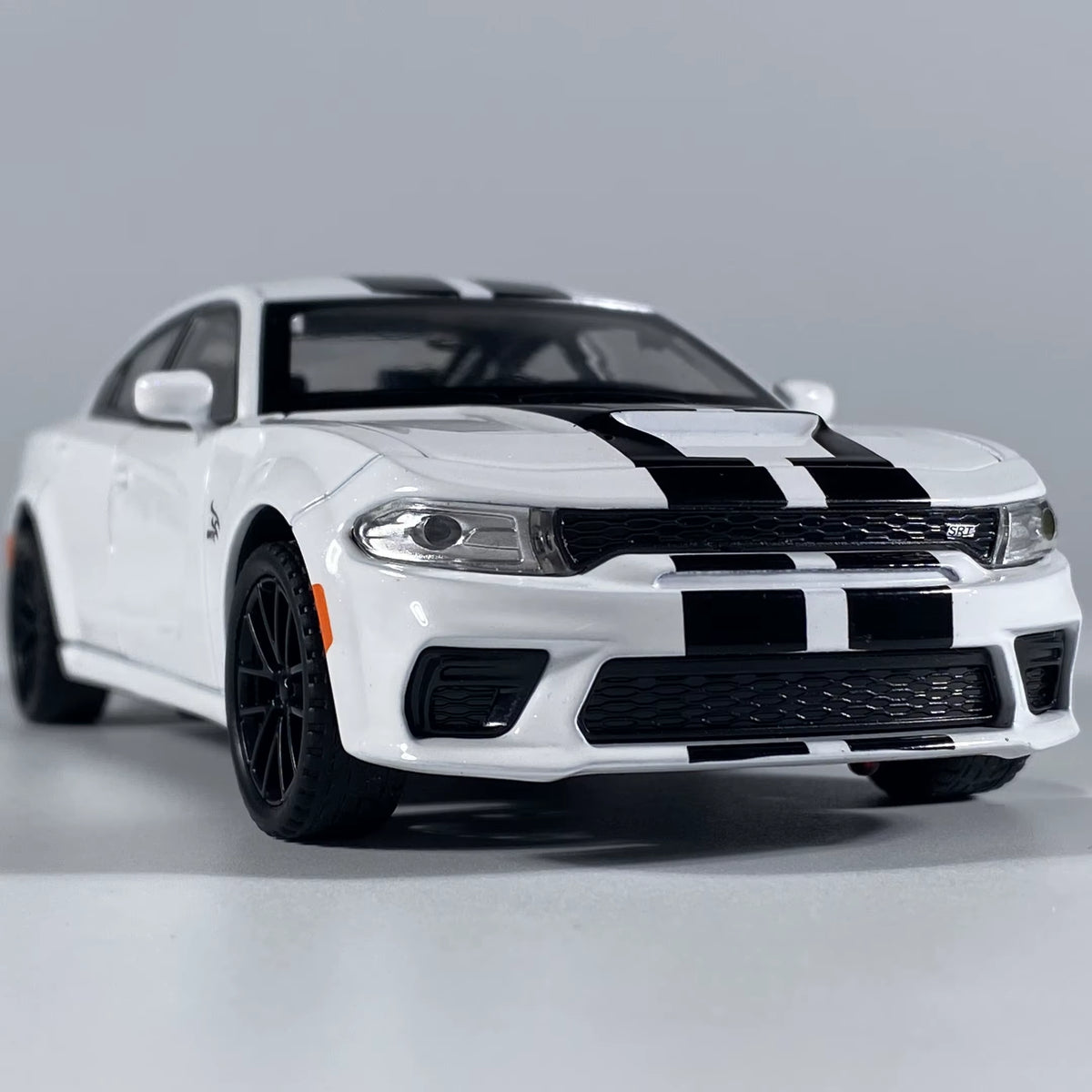 1:32 Dodge Charger SRT Super Sports Car Alloy Diecast Model Car Indoor Trendy Toys Ornaments Collection Decorations Holiday Gift